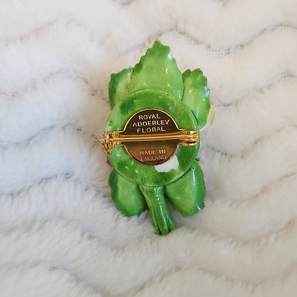 Royal Adderley Vintage Porcelain Floral Brooch Pin - Picture 5 of 8